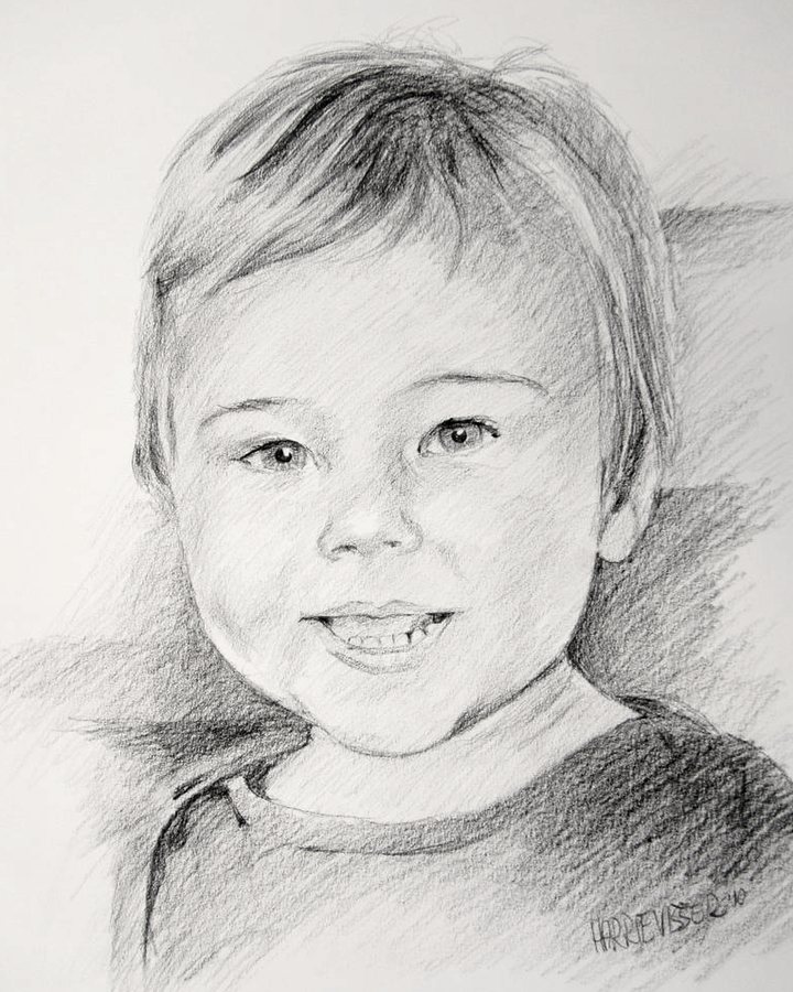 Conté-portret van een lachend jong kind, gemaakt door Harrie Visser